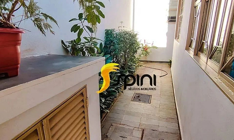 Casa Com 3 Dormitóri...