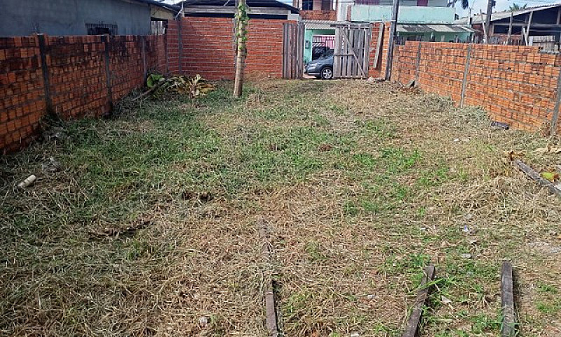 Vendo Essa Casa No N...