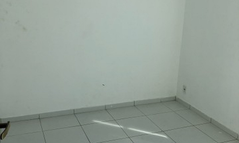 Alugo Apartamento...