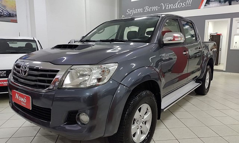 Hilux Cd Srv D4-D 4X...