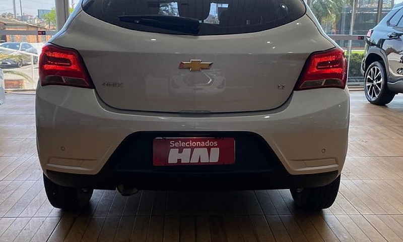Chevrolet Onix 1.4 M...