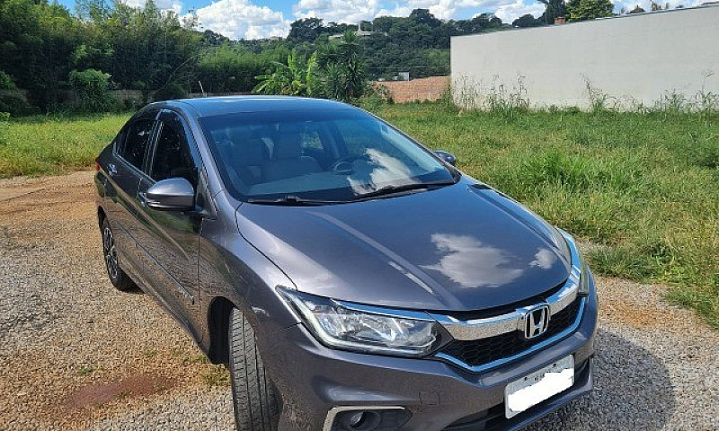 Vendo Honda City Per...