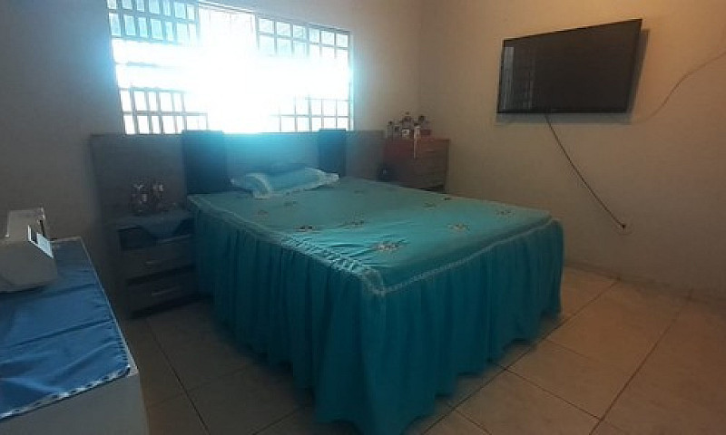 Casa Com Lote De 675...