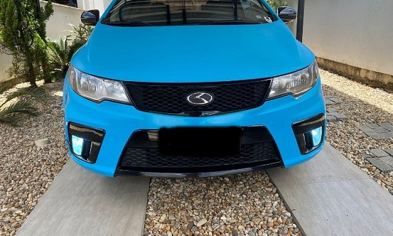 Kia Cerato 2.0 Sx Au...