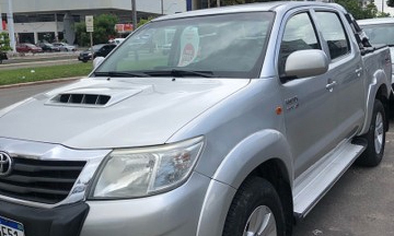 Toyota Hilux Std Com...