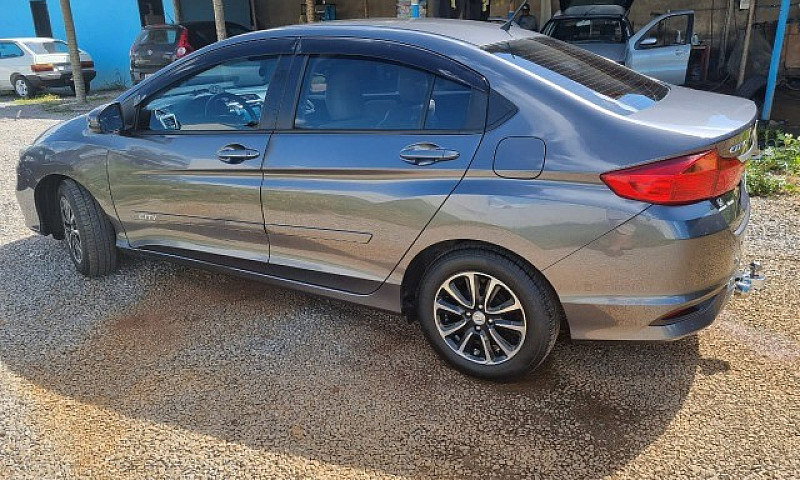 Vendo Honda City Per...