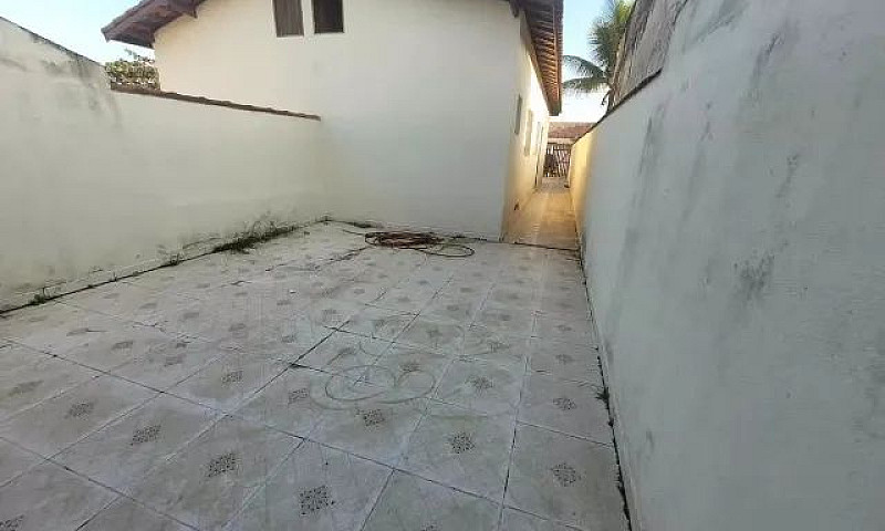 Casa A Venda...