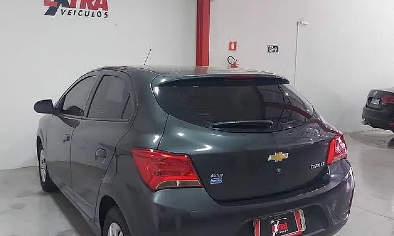 Chevrolet Onix Hatch...