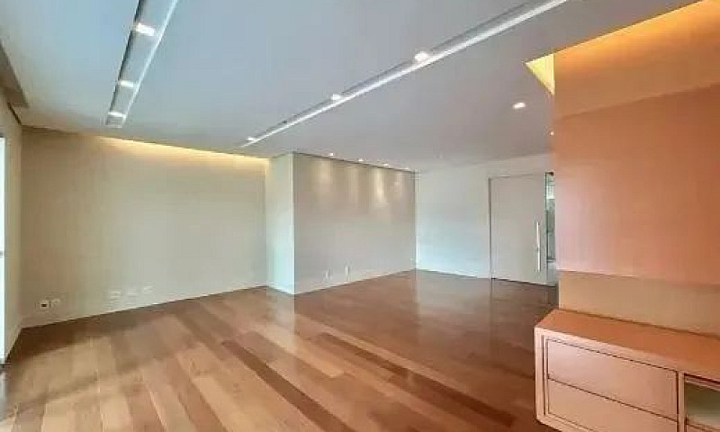 Moema 3 Suítes Sendo...