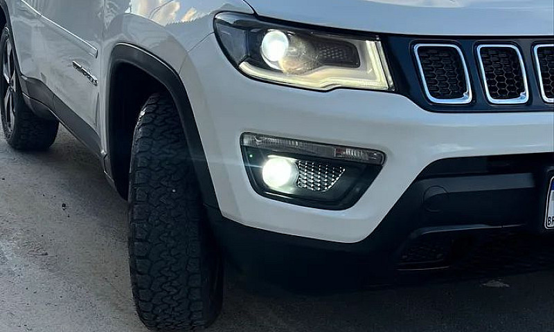 Jeep Compass Longitu...