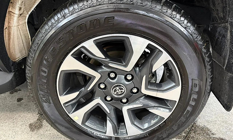 Toyota Hilux Sw4 Srx...