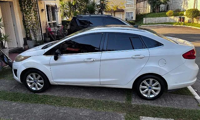 Ford Fiesta Sedan Se...