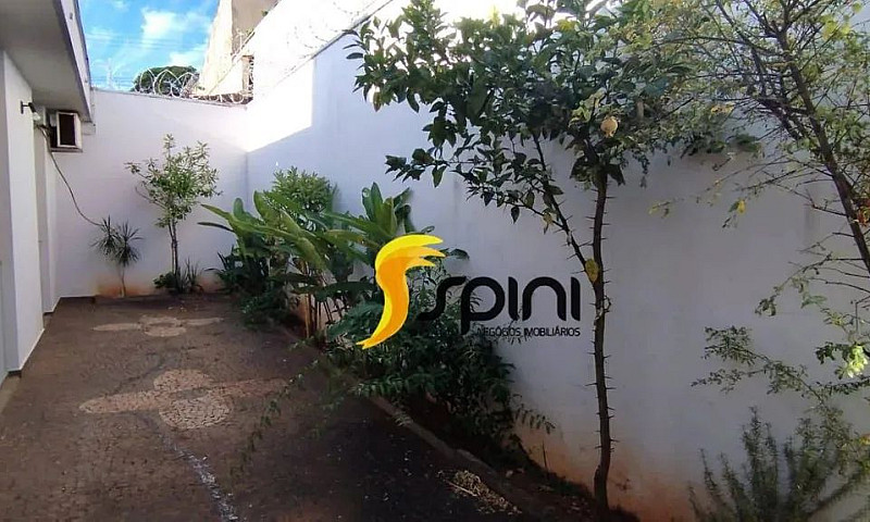 Casa Com 3 Dormitóri...