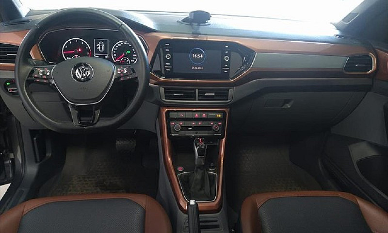 Volkswagen T-Cross 1...