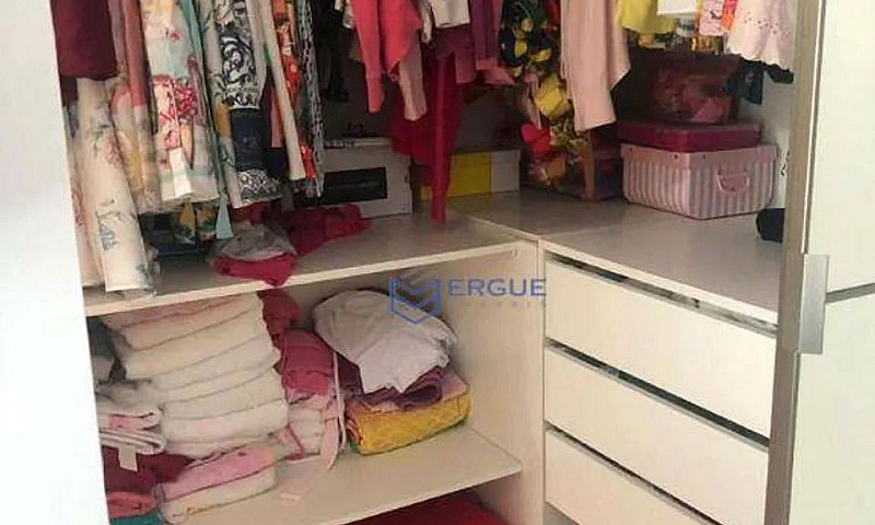 Casa Com 3 Dormitóri...