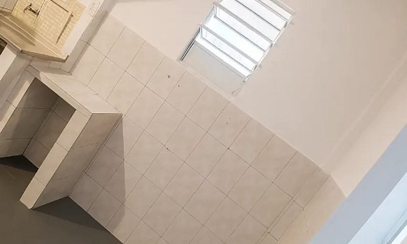 Casa Com 2 Quartos N...