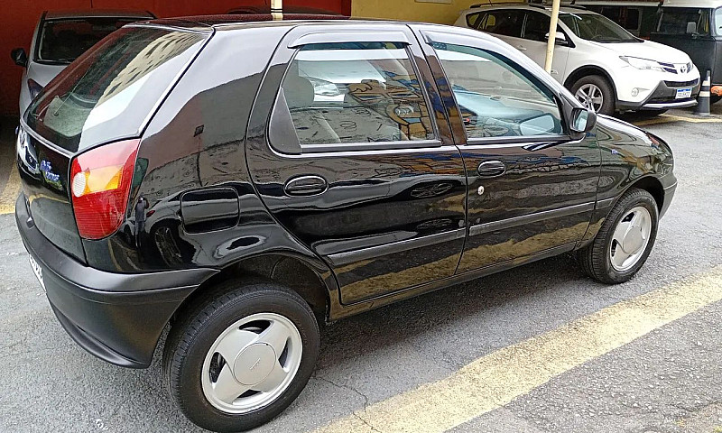 Fiat Palio Young 1.0...