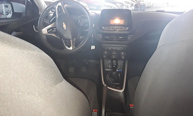 Chevrolet Onix Hatch...