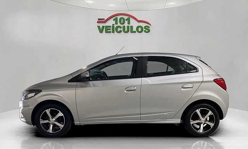 Chevrolet Onix Hatch...