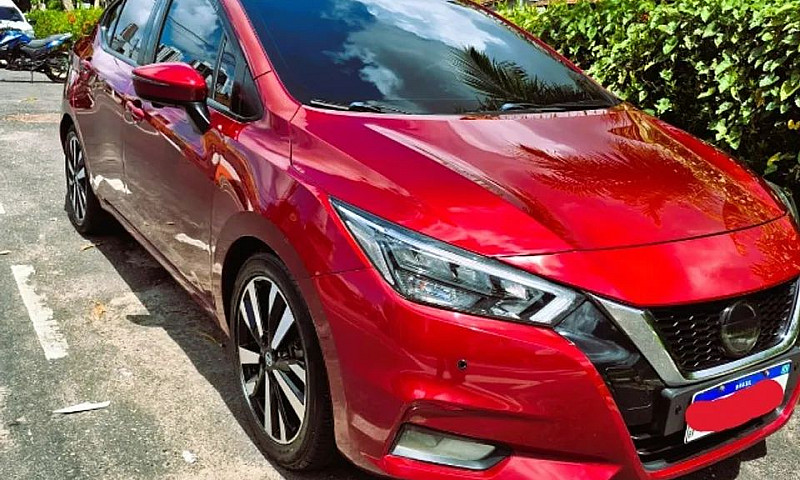 Nissan Versa Exclusi...