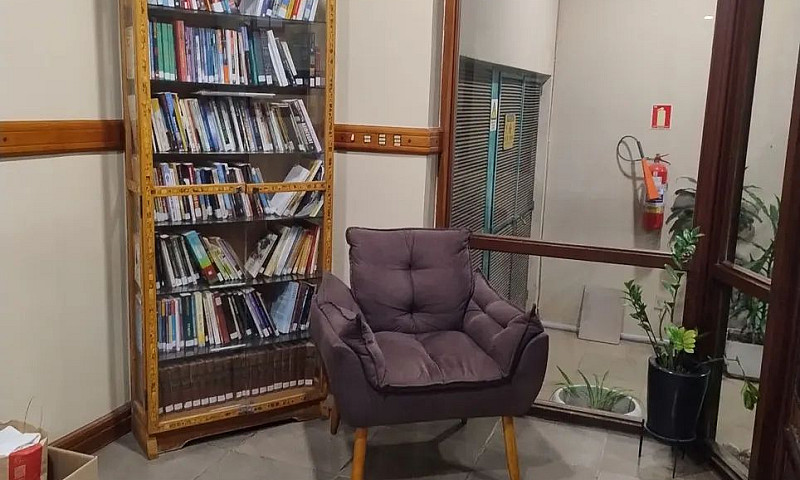 Apartamento De 01 Do...