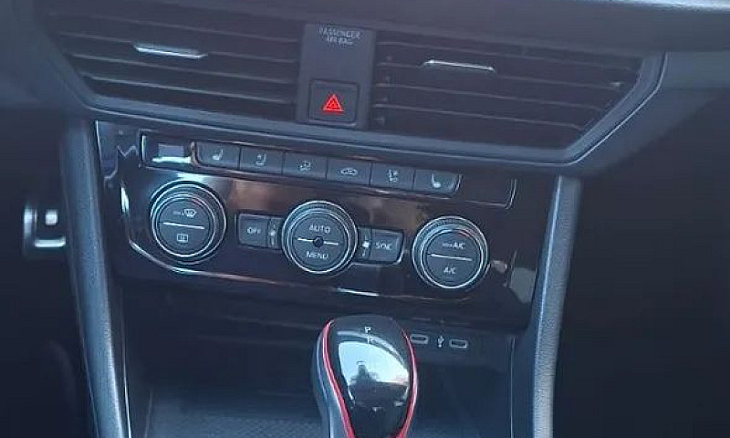 Volkswagen Jetta Gli...