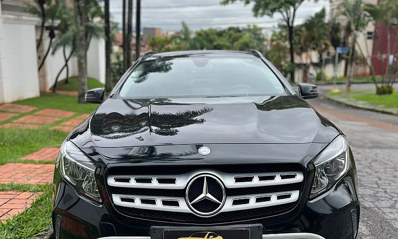 Mercedes-Benz Gla 20...