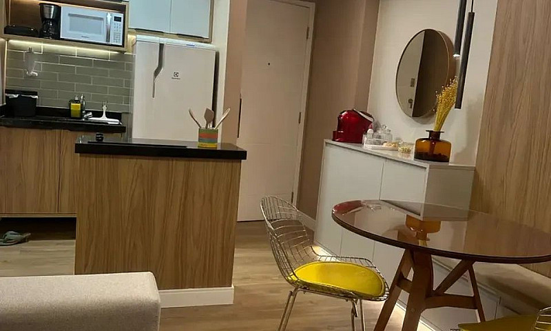Apartamento De 1 Qua...