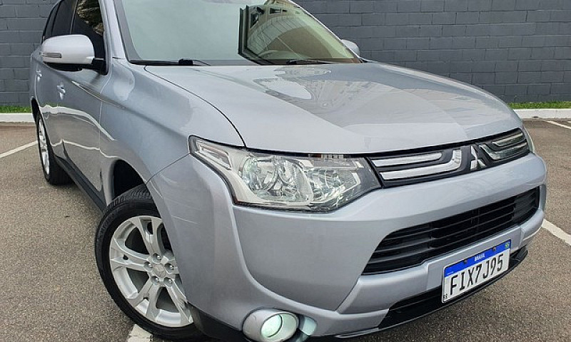 Mitsubishi Outlander...