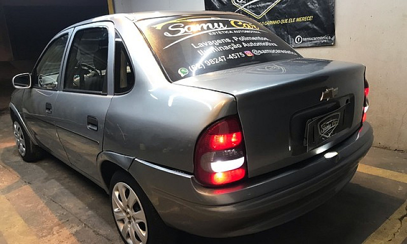 Corsa Gl Sedã 1.6 8V...