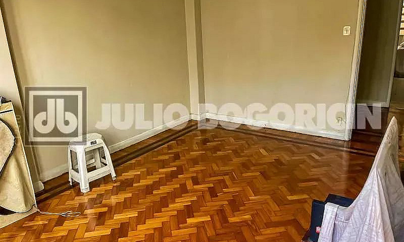 Apartamento - Padrão...