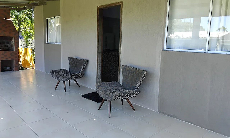 Aluga-Se Casa Na Pra...