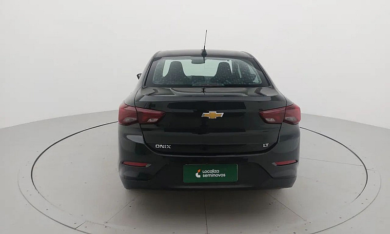 Chevrolet Onix Plus ...