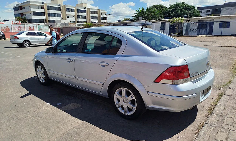 Chevrolet Vectra Ele...