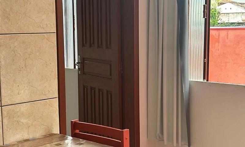 Alugo Casa De Um Qua...
