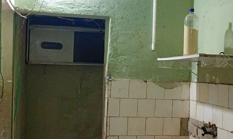Casa Antiga No Rocha...