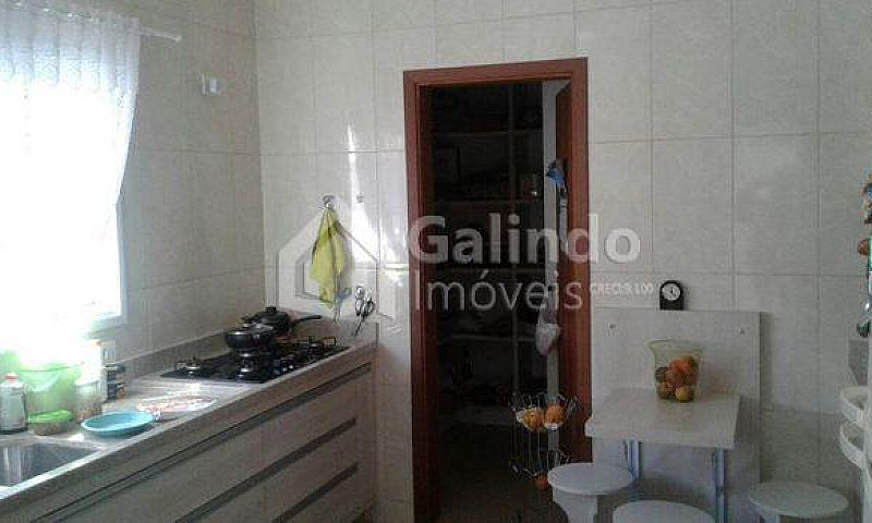 Casa De Condomínio À...