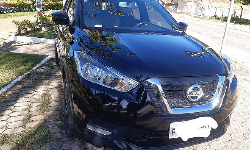 Vendo Nissan Kicks S...