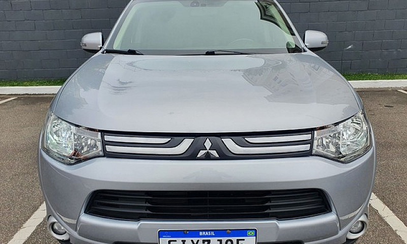 Mitsubishi Outlander...