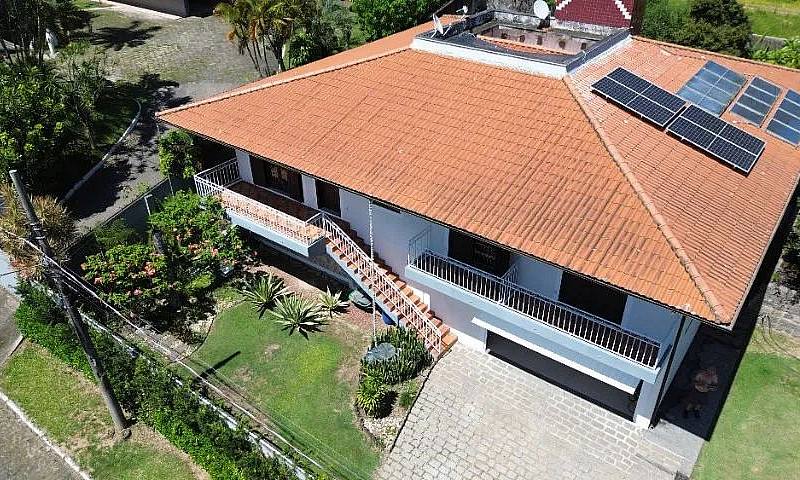 Casa Com Muito Espaç...