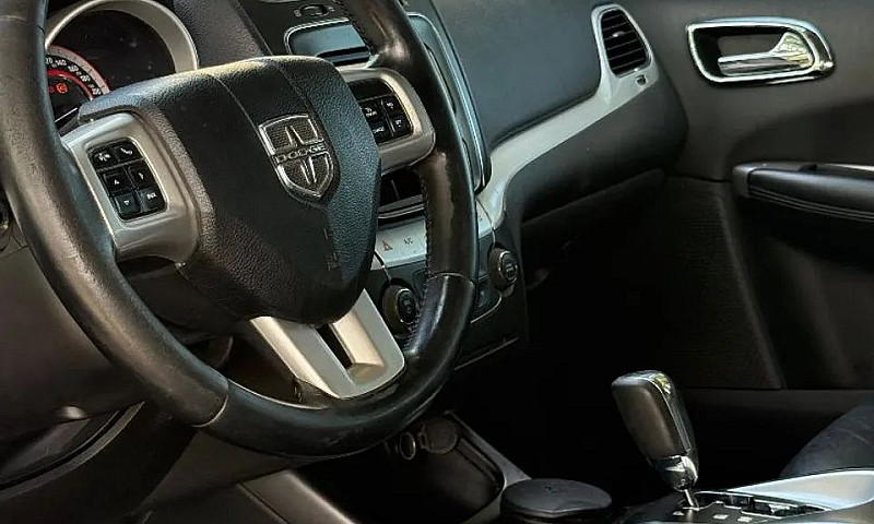 Dodge Journey Sxt 3....