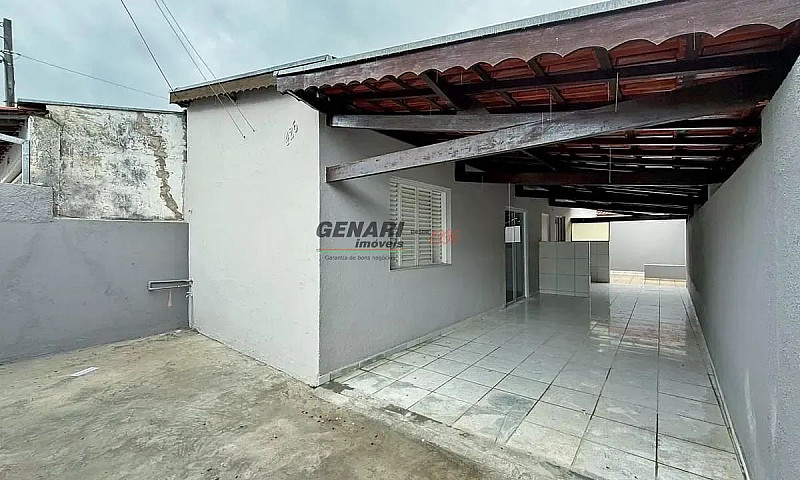 Casa Com 3 Quartos À...