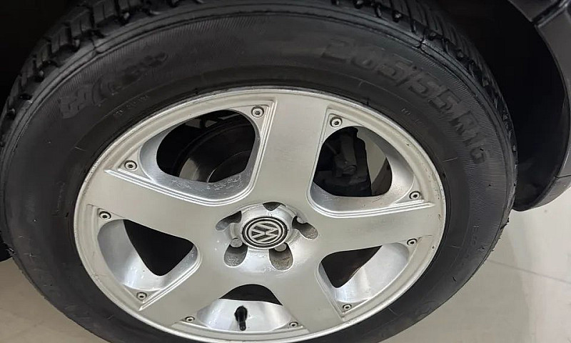 Volkswagen Golf 1.6 ...