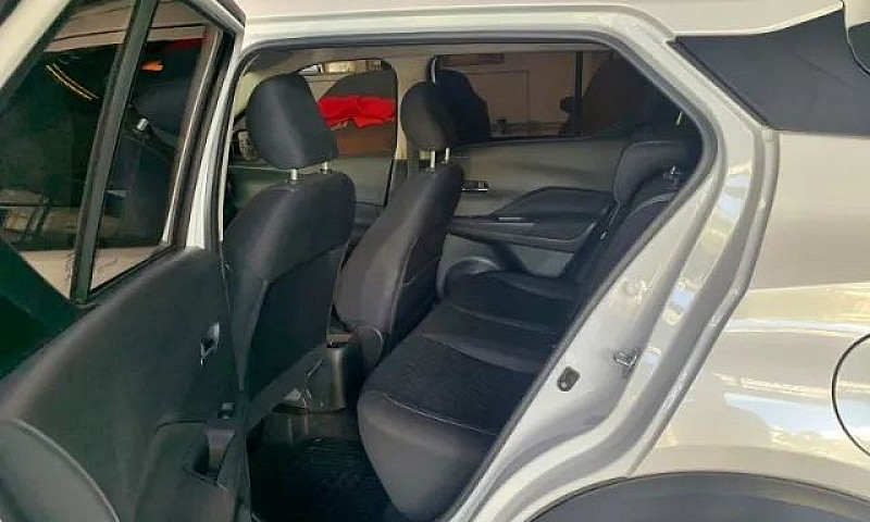 Nissan Kicks Sense 1...