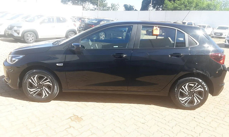 Chevrolet Onix Hatch...