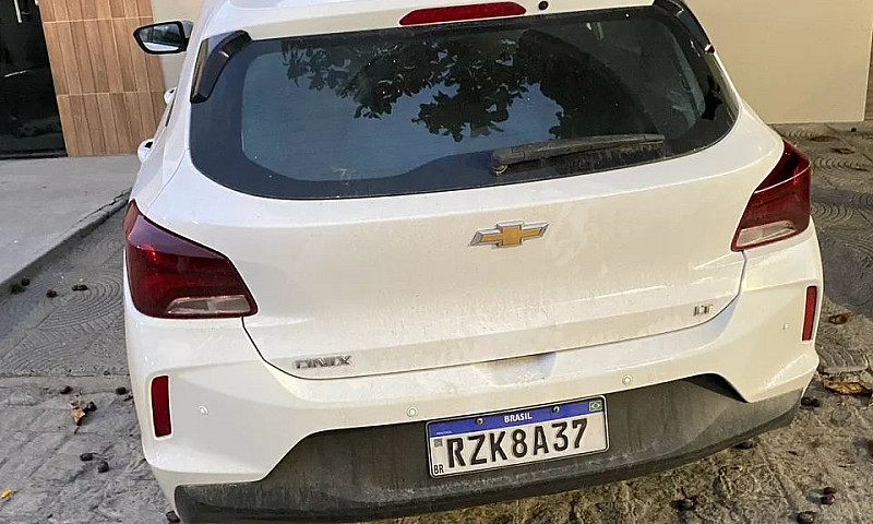 Chevrolet Onix Hatch...