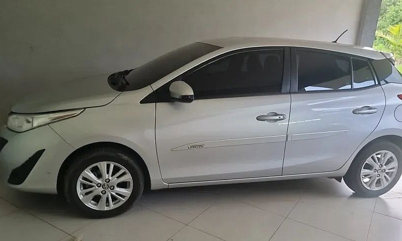 Toyota Yaris Xl Plus...