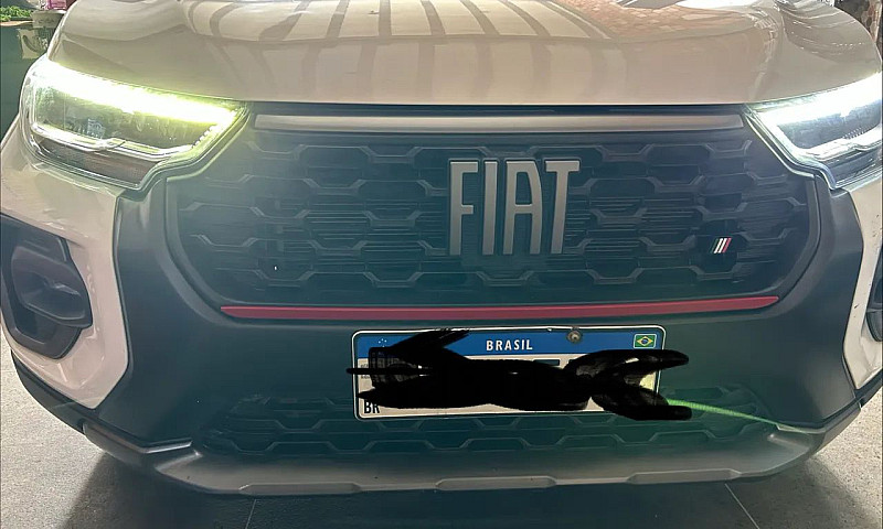 Fiat Strada Ultra 1....