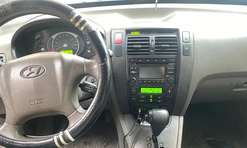 Hyundai Tucson 2.0 1...