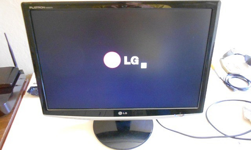 Vendo Monitor Lcd De...